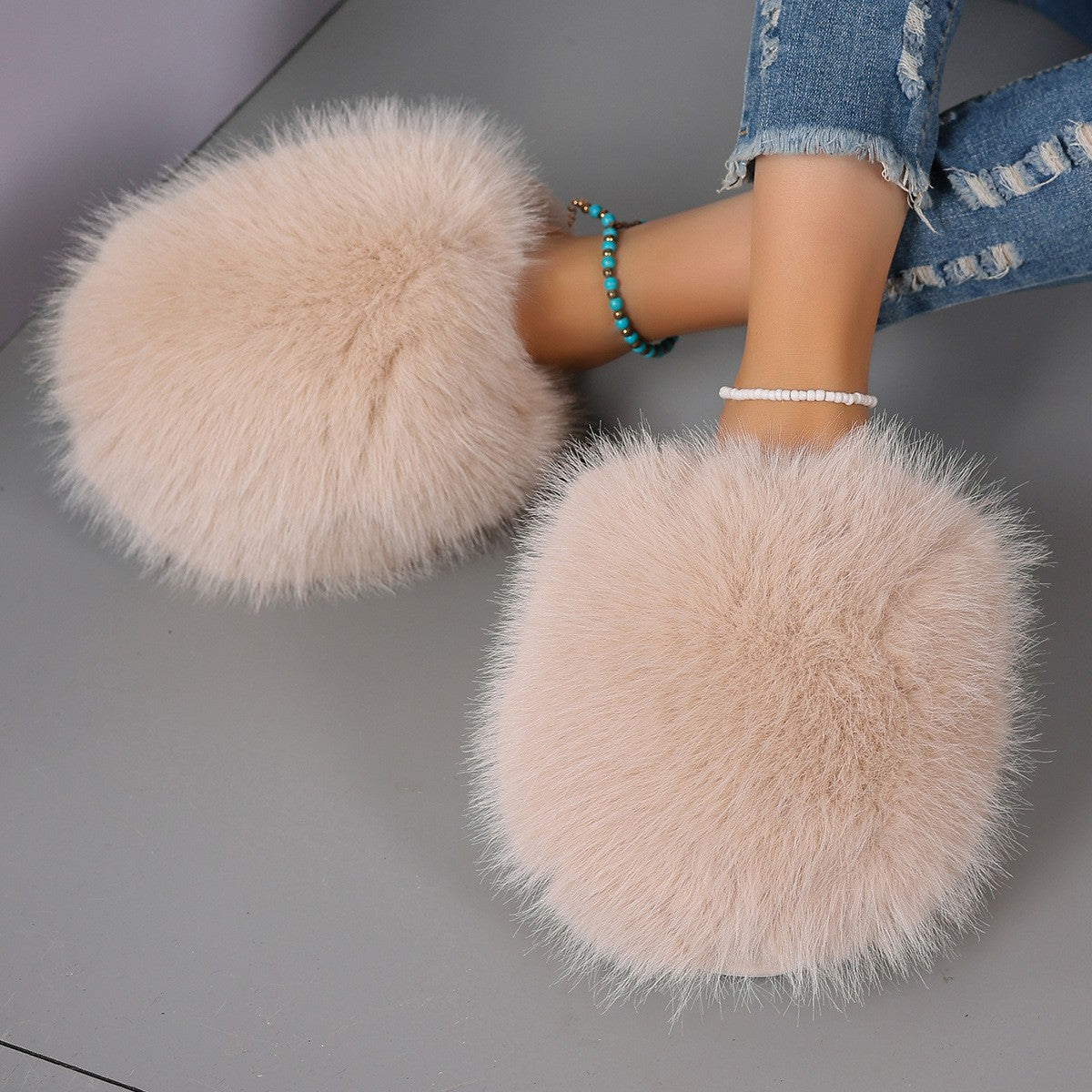 Fluffy Baotou Winter Slippers – Soft Warm Closed‑Toe Indoor Comfort