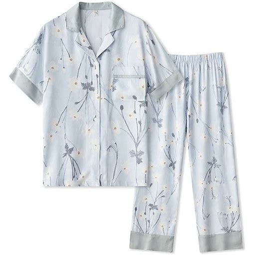 Viscose Satin Lounge Set – Soft Botanical Comfort